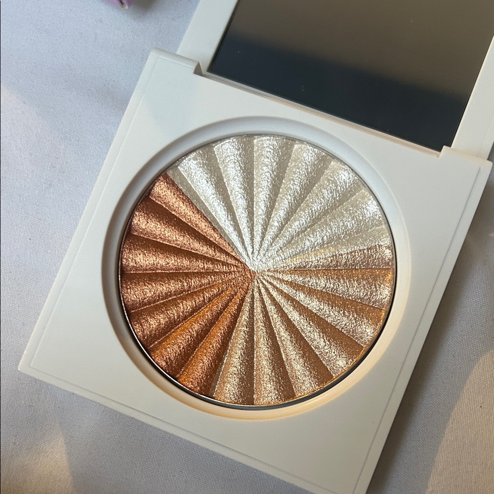OFRA Highlighter Palette NIB